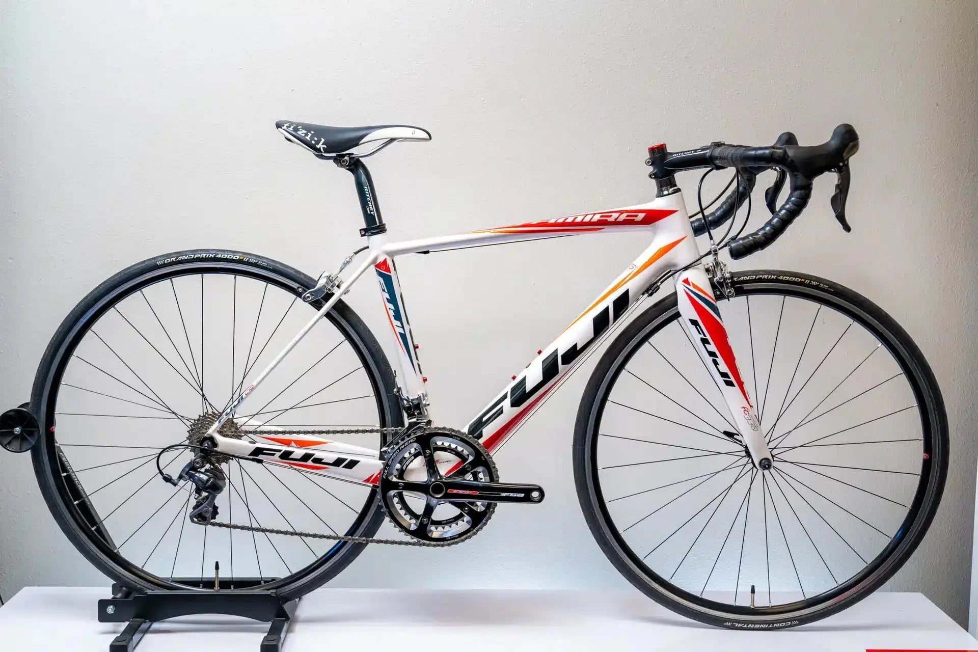 **SOLD** Fuji Altamira (51cm) - Dialed Cycling Lab