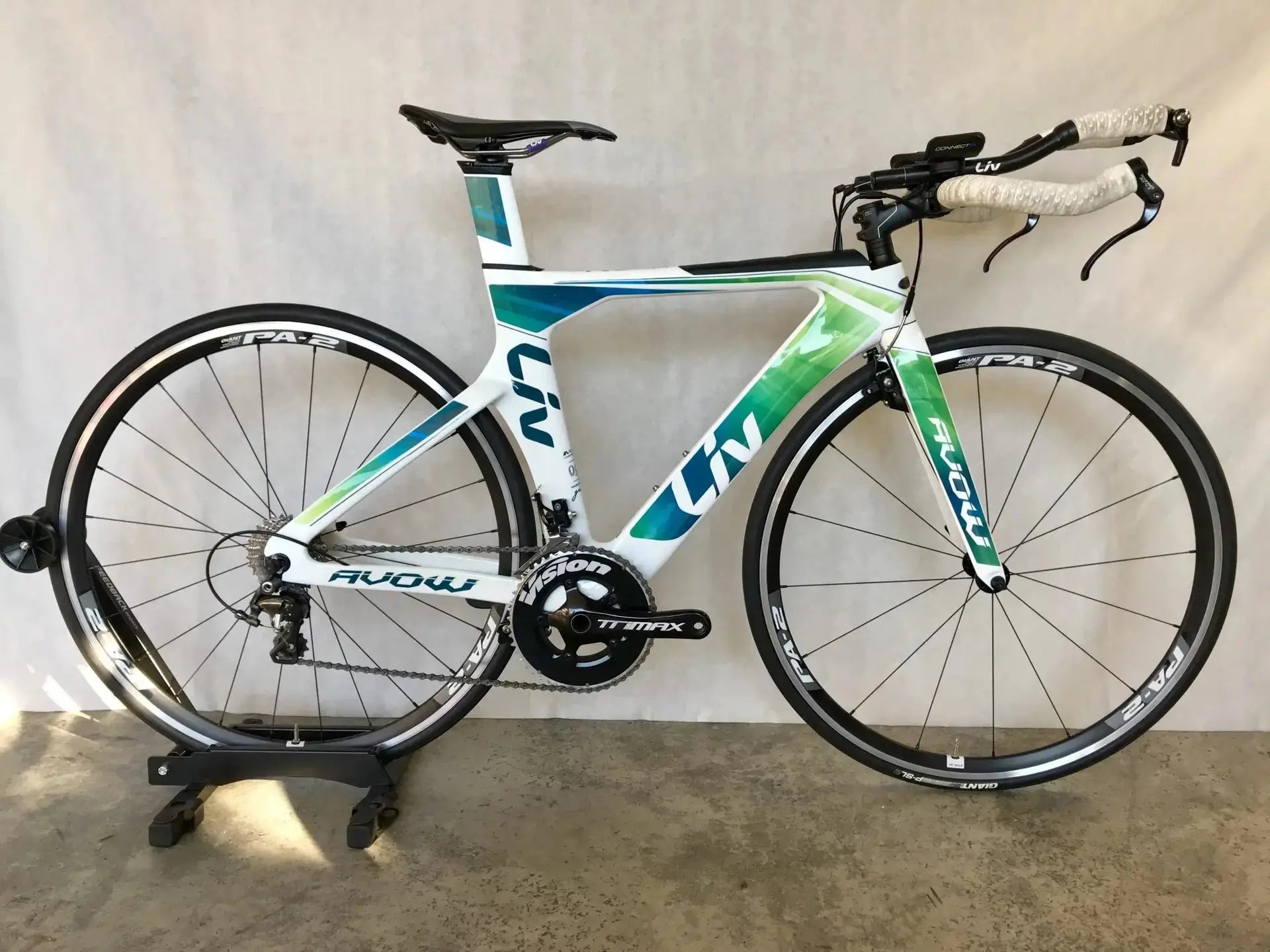 **SOLD** 2017 Giant Liv Avow Advanced (Small) - Dialed Cycling Lab