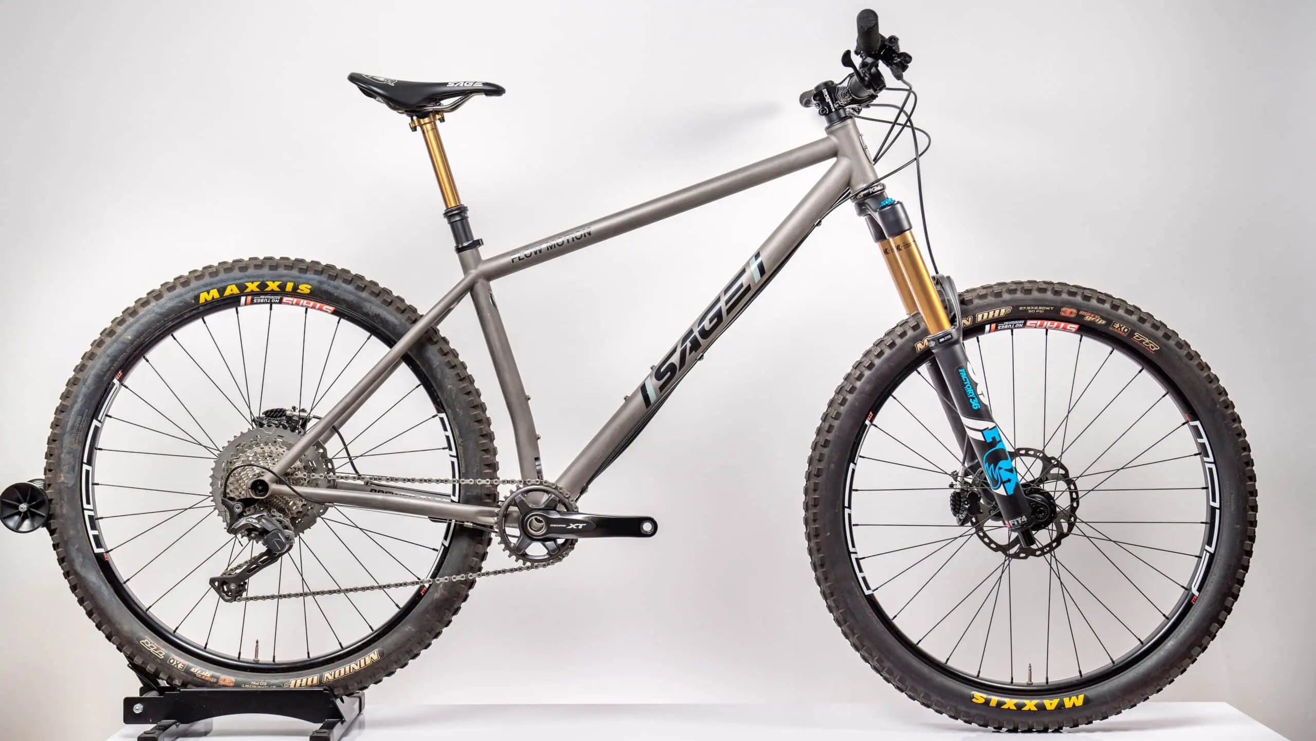 **SOLD** Sage Flow Motion Titanium 27.5" (Large)