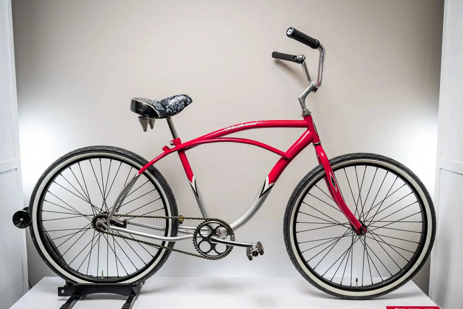 **SOLD** Schwinn Beach Cruiser - Dialed Cycling Lab