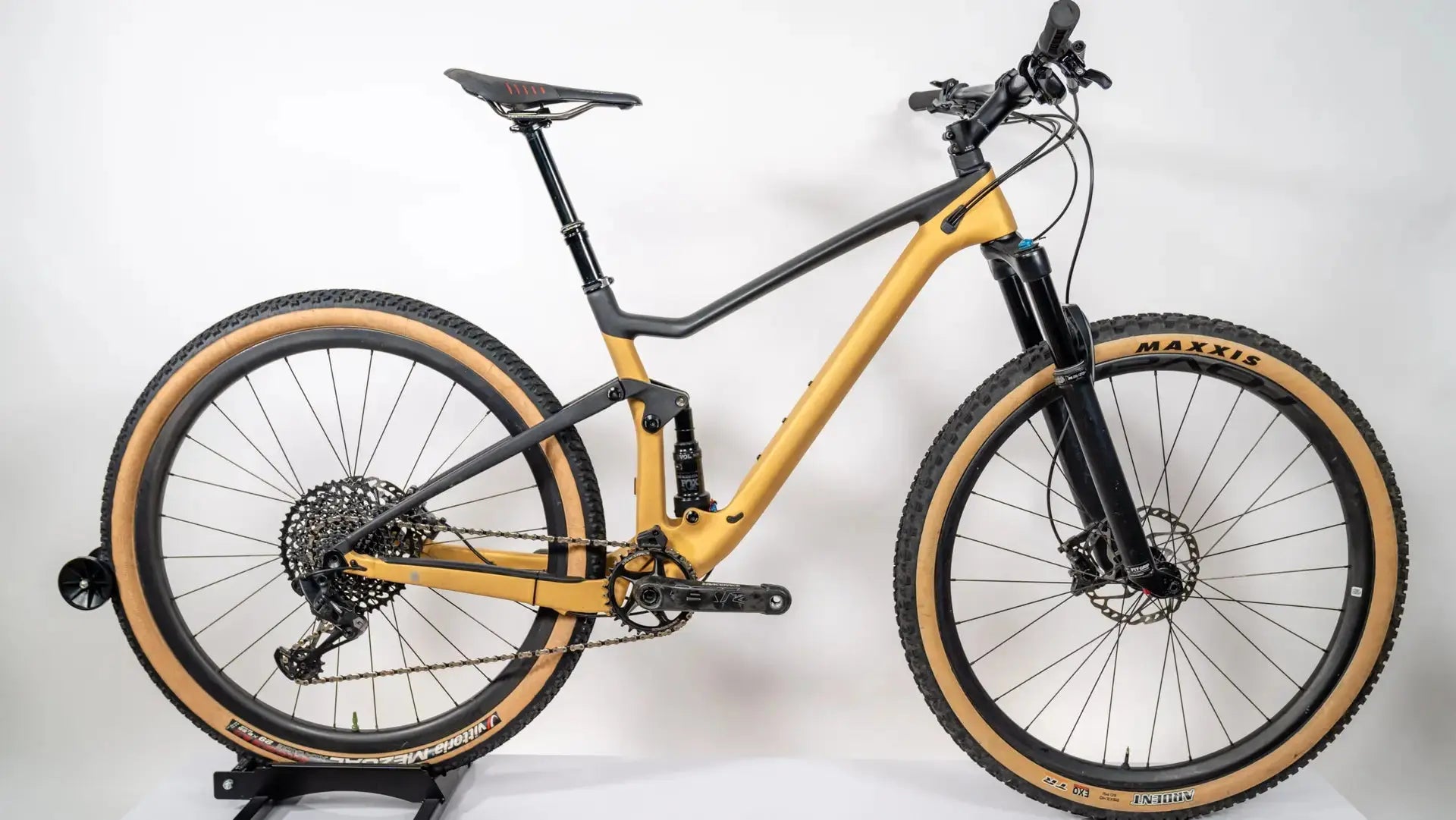 **SOLD** Scott Spark Custom MTB (Medium) - Dialed Cycling Lab