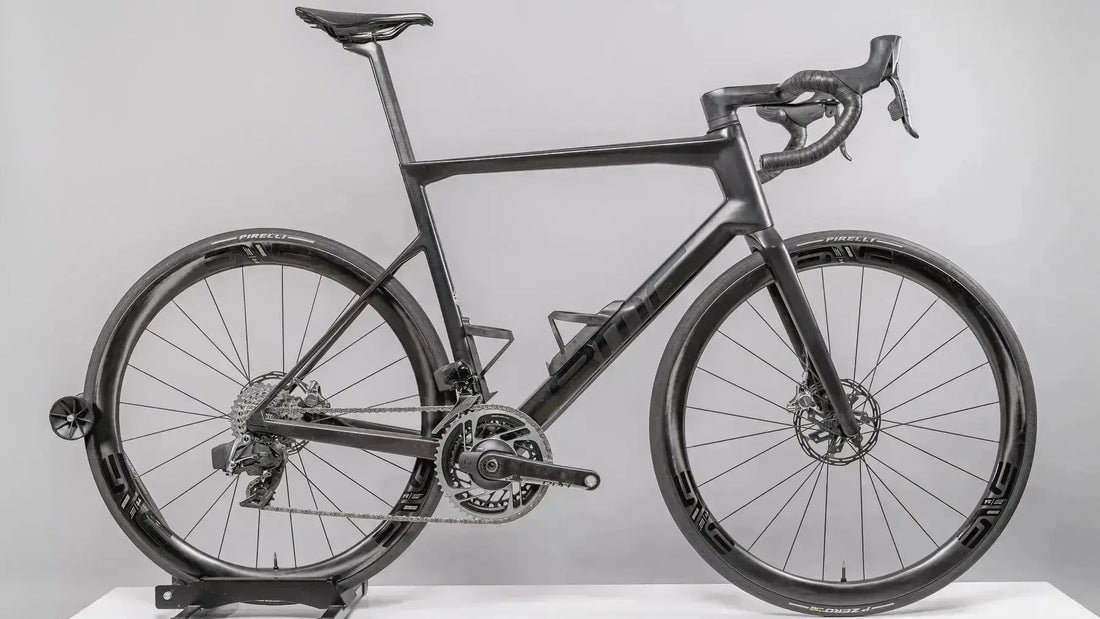 2023 BMC Teammachine SLR 01 (58cm) - $6300 Dialed Cycling Lab
