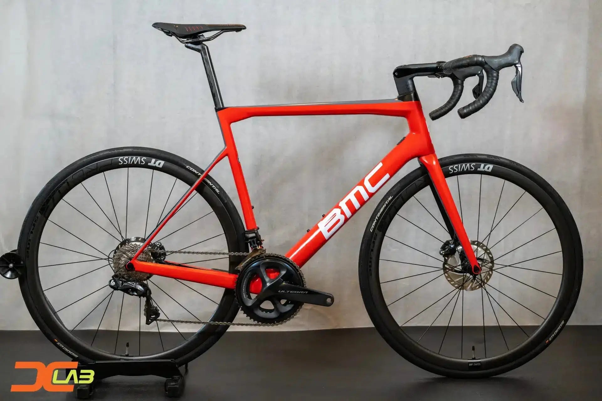 **SOLD**  BMC Teammachine SLR01 THREE Disc (58cm) - Dialed Cycling Lab