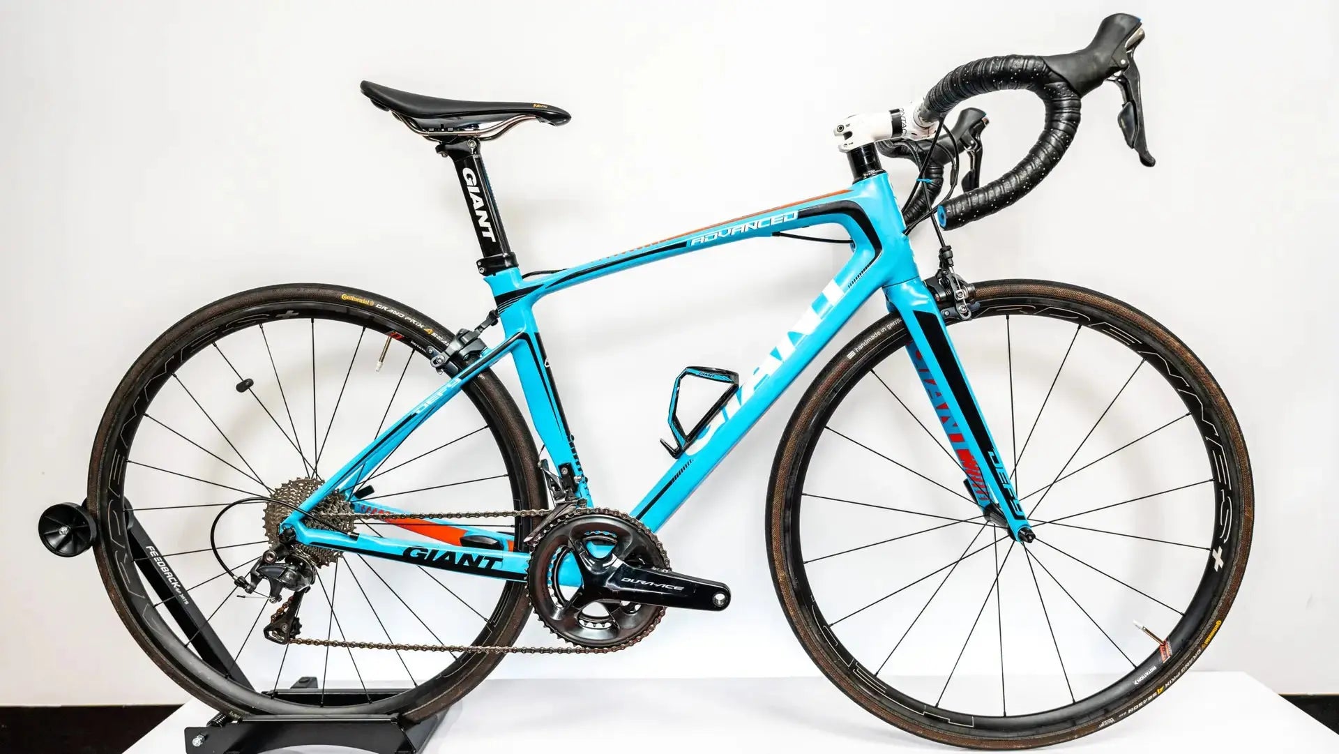 **SOLD** Giant Defy Advanced (Small) - Dialed Cycling Lab