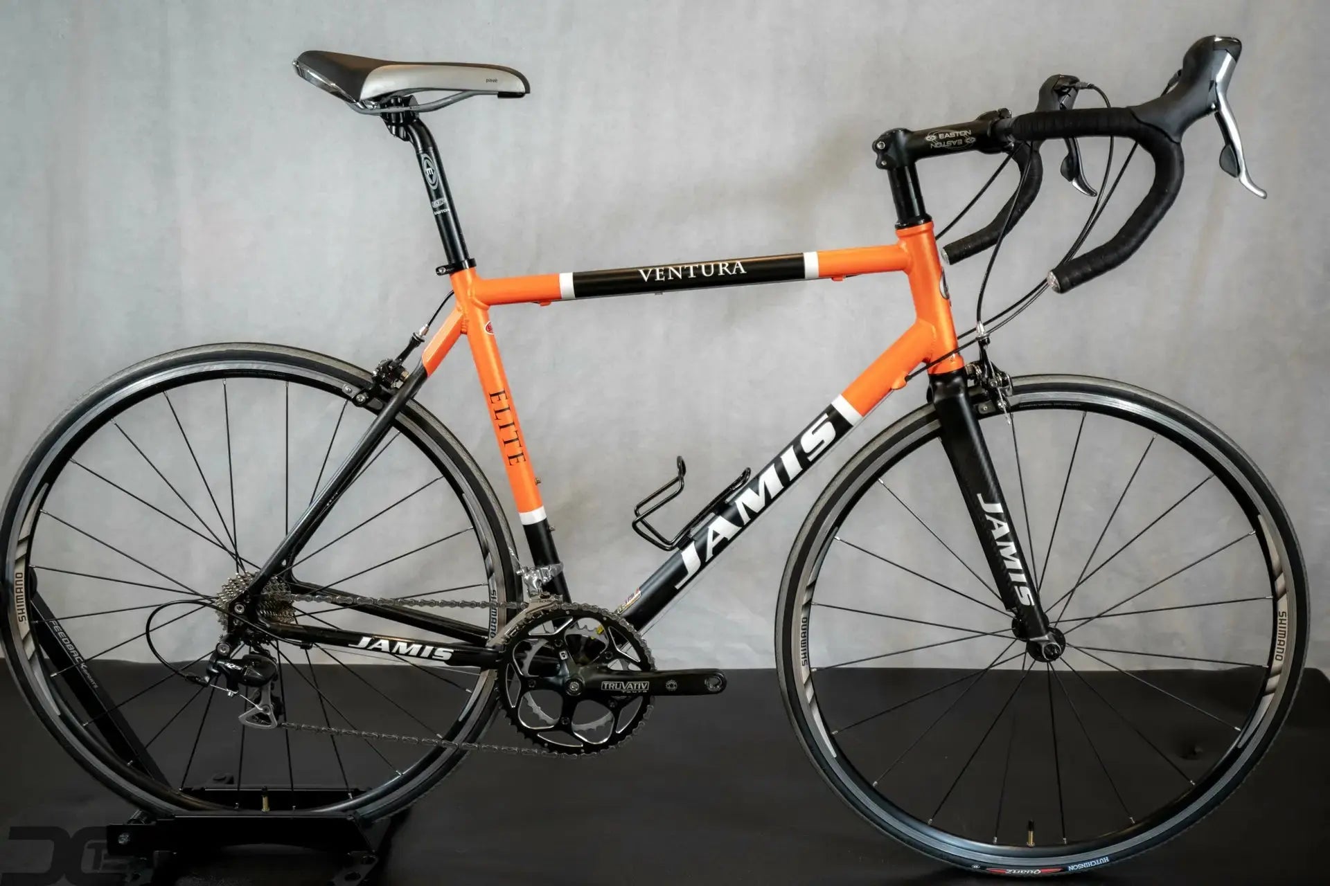 **SOLD** Jamis Ventura Elite (58cm) - Dialed Cycling Lab
