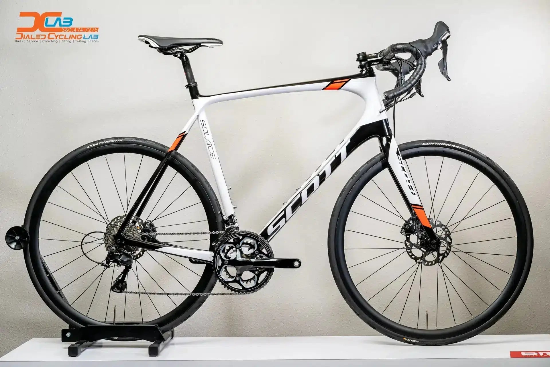 **SOLD** Scott Solace Carbon (61cm) - Dialed Cycling Lab