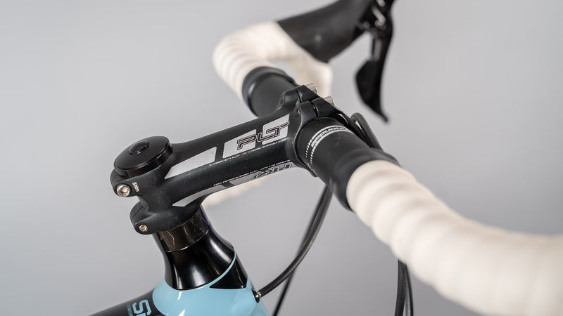 **SOLD** Cannondale Synapse (56cm)