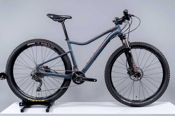 2016 Specialized Jynx Expert 650b