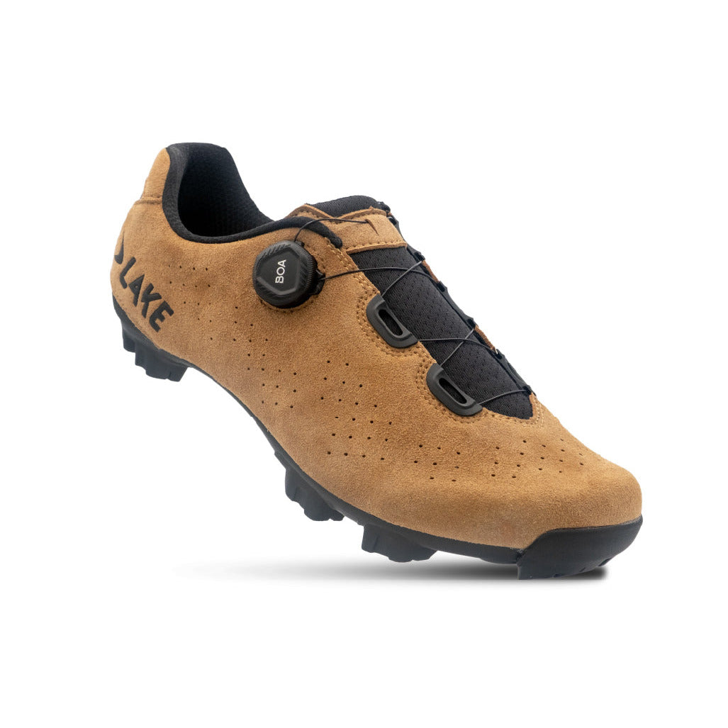 Front view of the Lake MX178 Regular in Burro/Black showing the toe box
