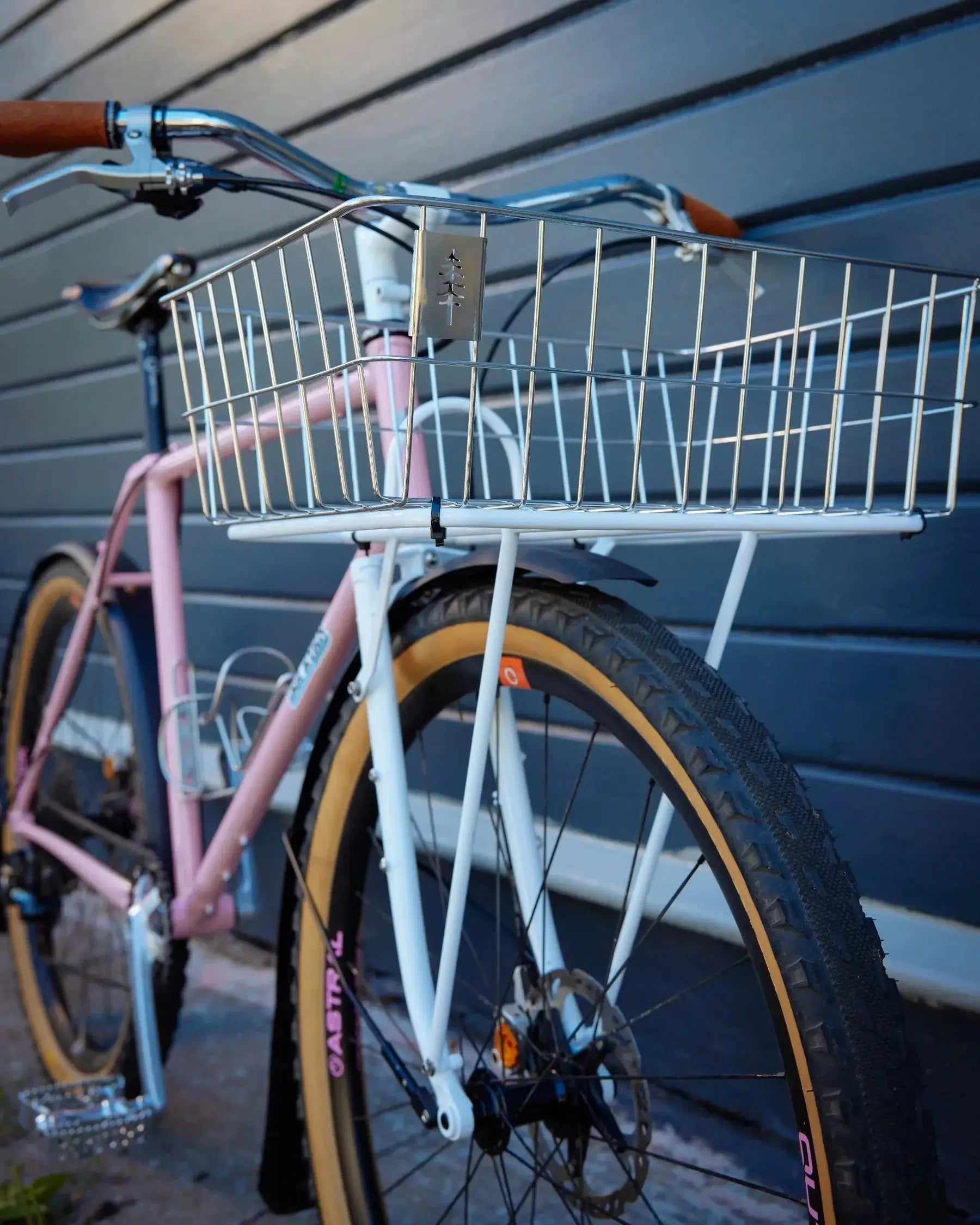 PDW Timber to Town ZigZag Basket Large mounted on bike