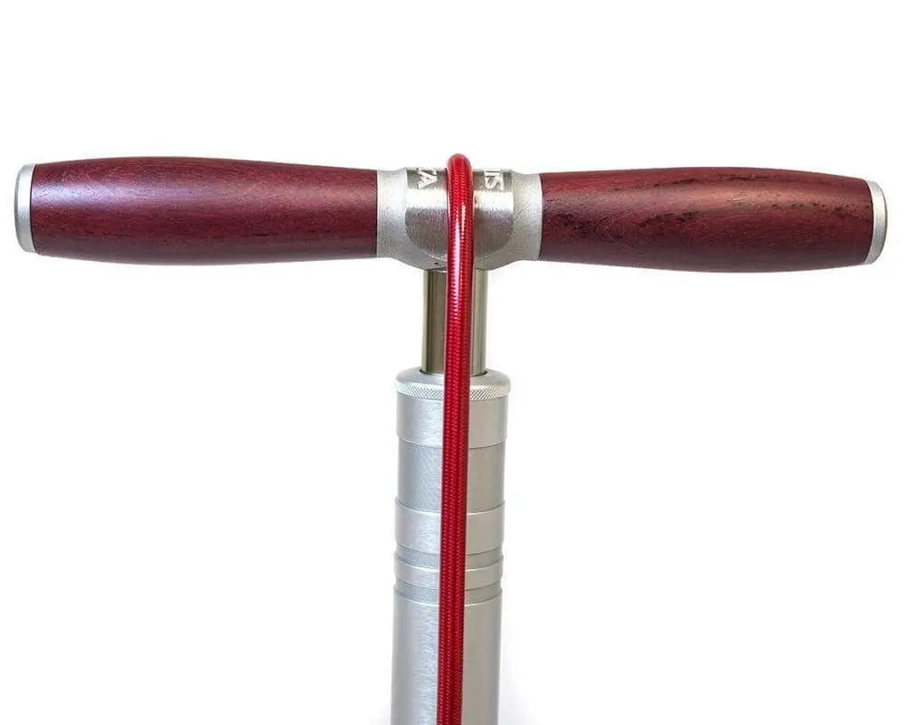 Silca SuperPista Ultimate Hiro Edition handle and gauge detail
